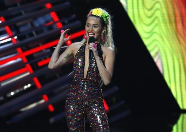 2015 MTV VMA Looked Like Unofficial Miley Cyrus Show