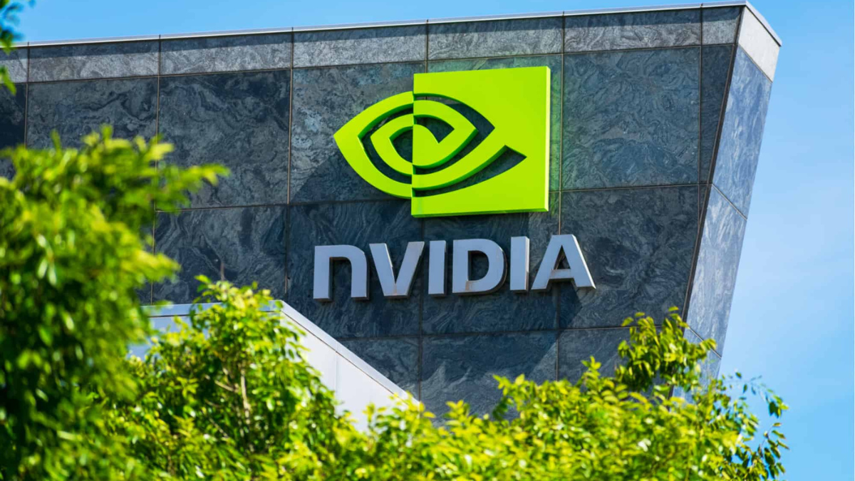 Nasdaq Falls 1% Ahead of Nvidia Results Even as Dow Jones Posts a Record Close